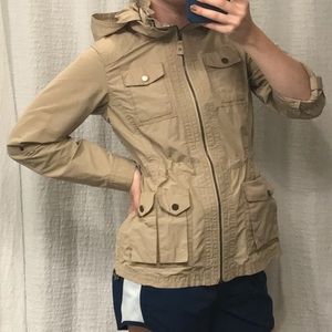 Eddie Bauer rain coat “like new” tan size S